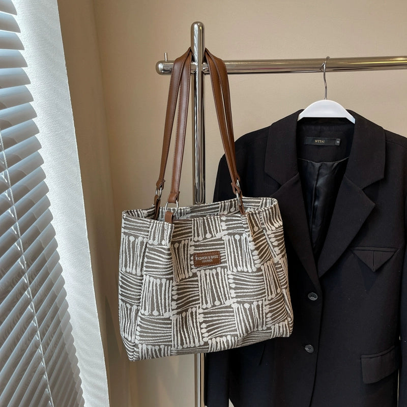 Casual Bag Women's 2025 New Arrival Class Commuter Bag Summer Popular Fashion Shoulder Bag Large Capacity Totes